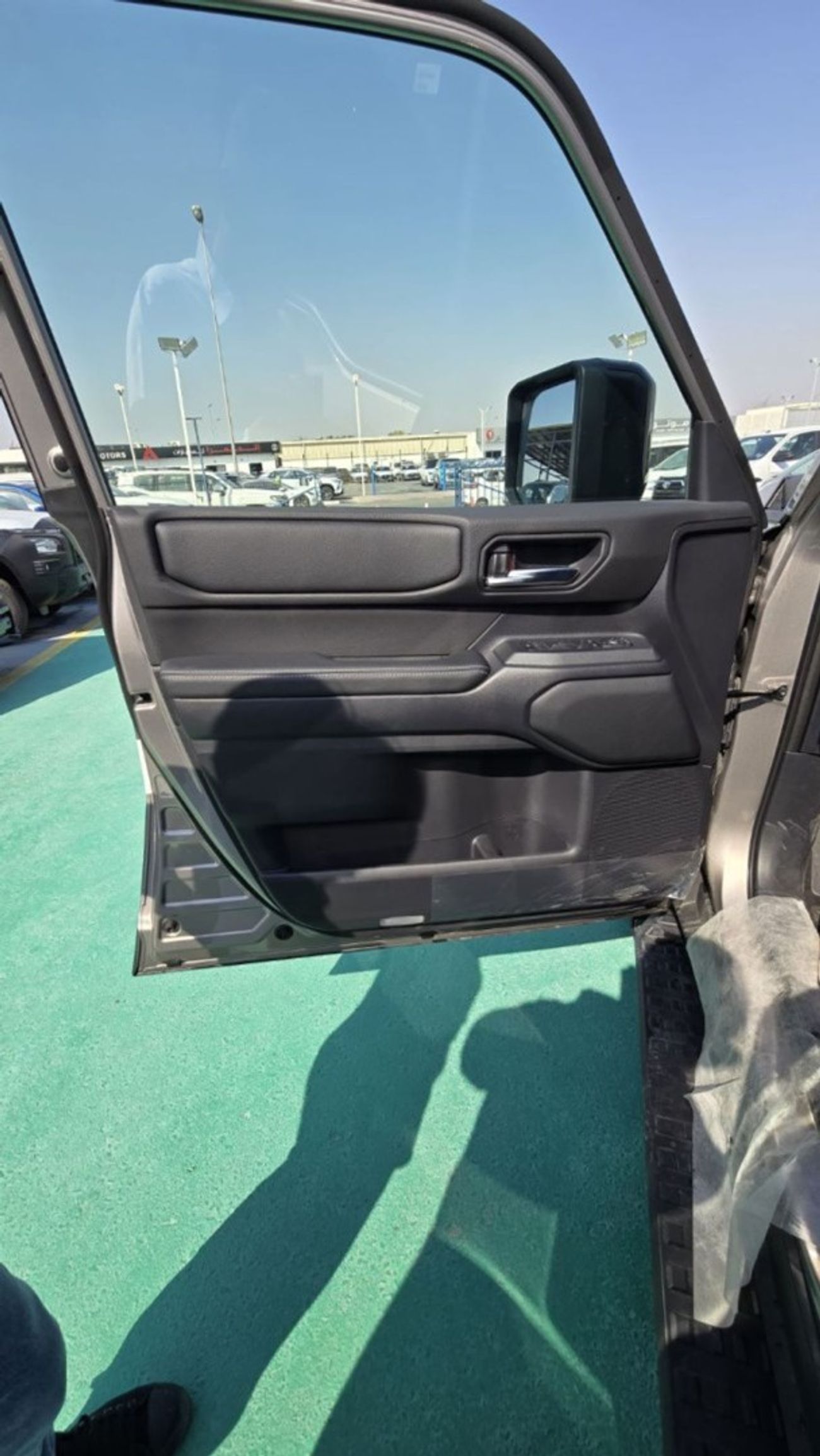 تويوتا برادو FULL OPTION 2.4L