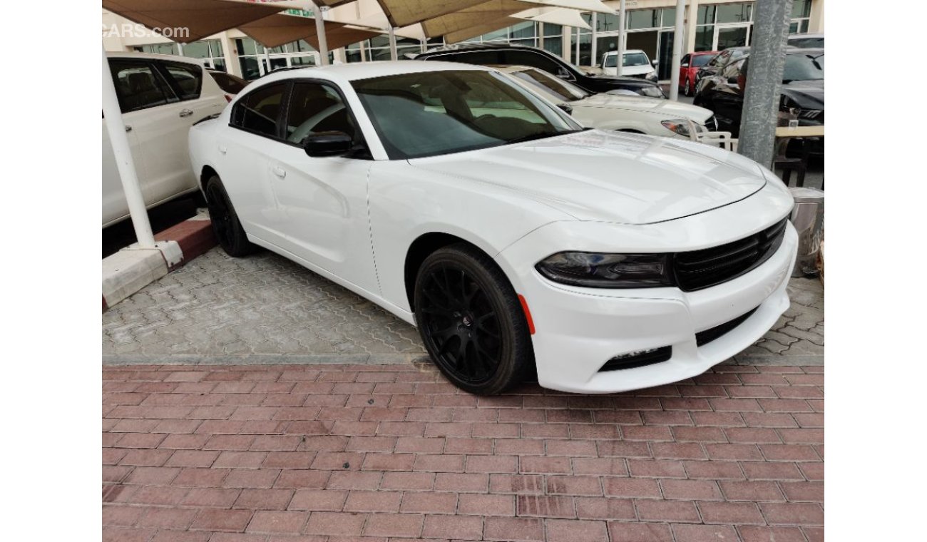 Dodge Charger 2016, model American specs V6