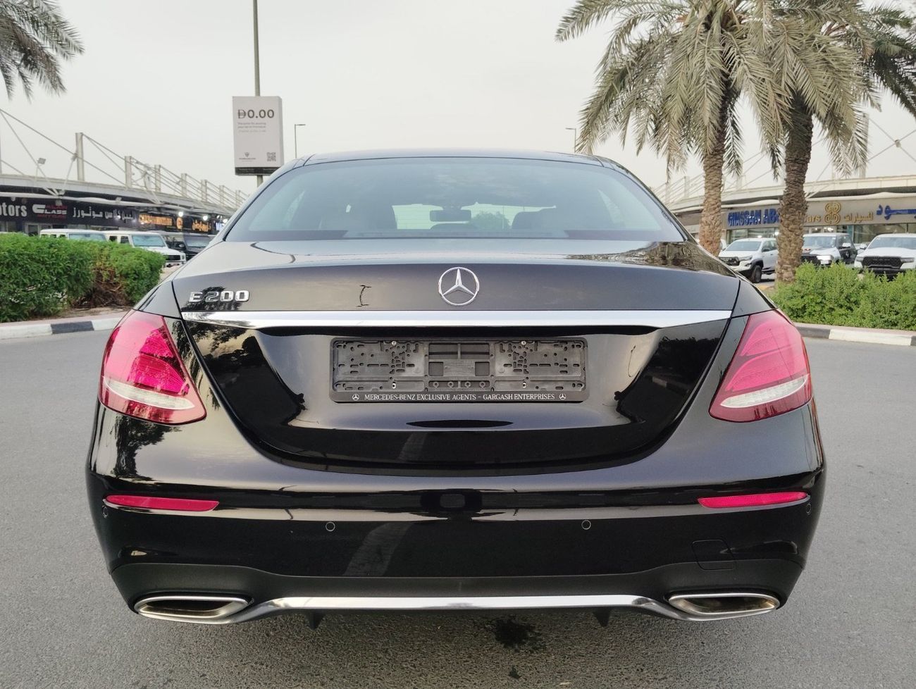 مرسيدس بنز E200