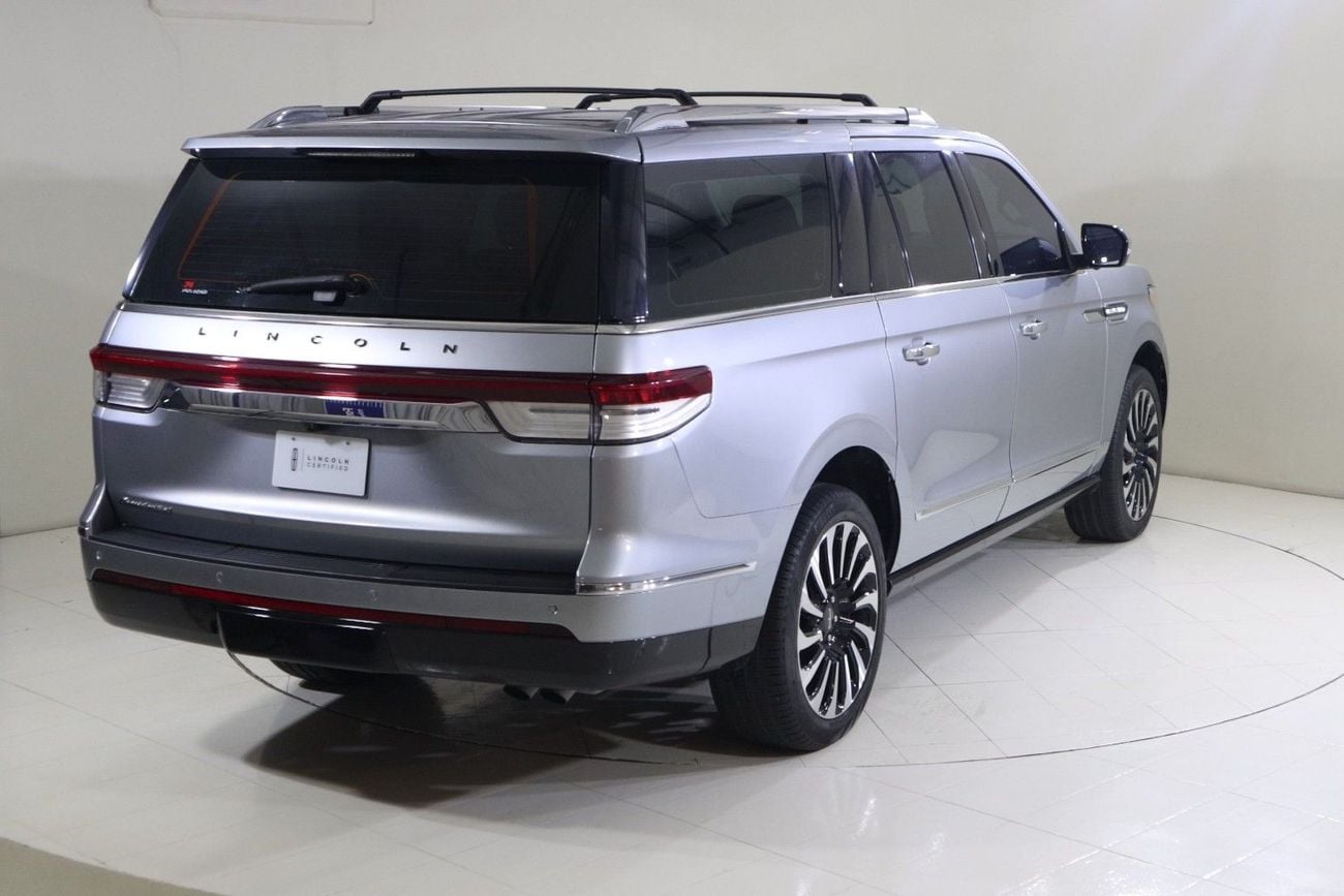 لينكولن نافيجاتور بريزيدنشيال NV-N1923L/AL TAYER MOTORS/ AL QOUZ SHOWROOM