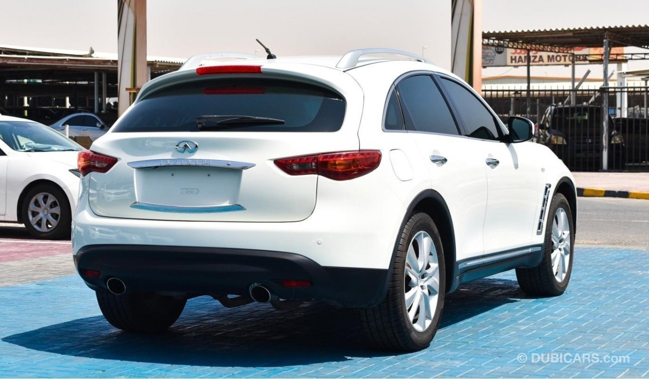 Infiniti FX35