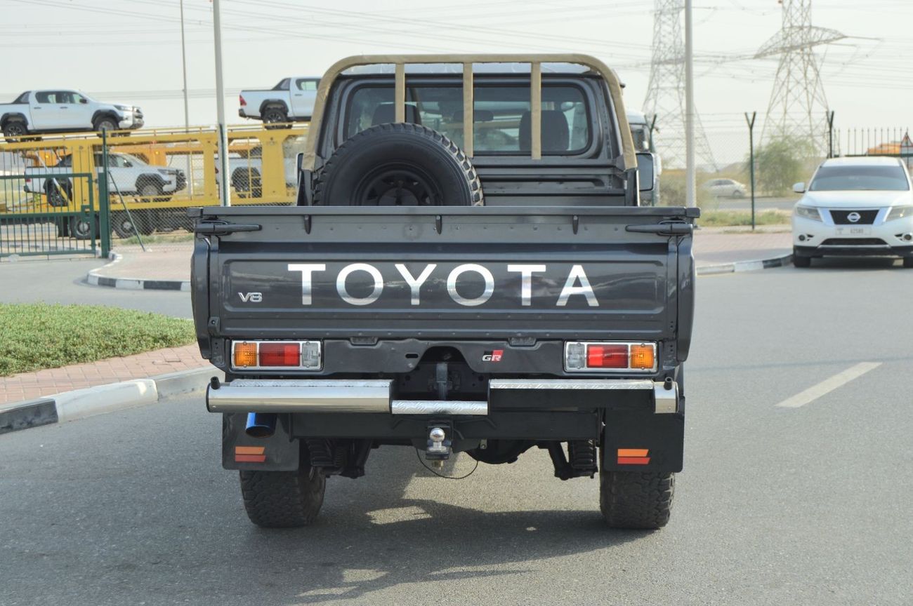 Toyota Land Cruiser Pick Up GX