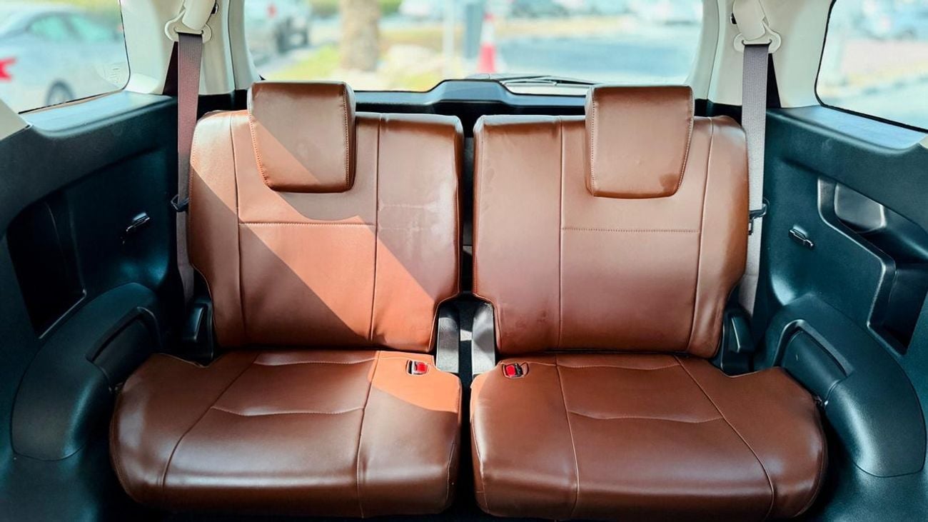 تويوتا فورتونر 2023 | 2.8L DIESEL ENGINE | AT | RHD | PUSH START ENGINE | PREMIUM LEATHER SEATS | DIGITAL ODOMETER