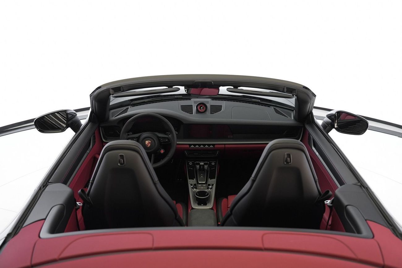 Porsche 911 Carrera 3.0L (444 HP) Convertible
