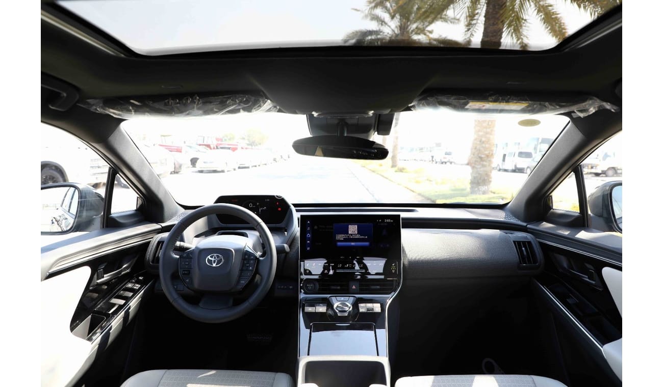 Toyota bZ4X 2022 Toyota bZ4X X-Mode Pro AWD - White inside grey