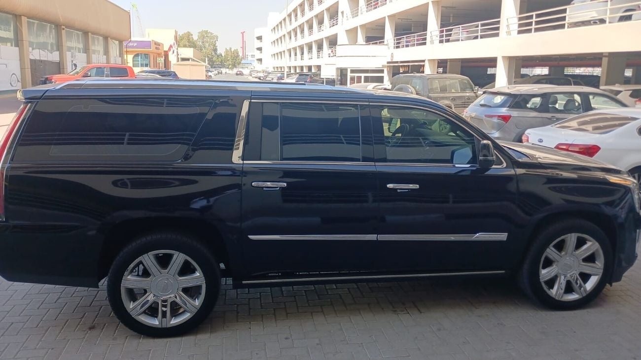 كاديلاك إسكالاد ESV Platinum 6.2L