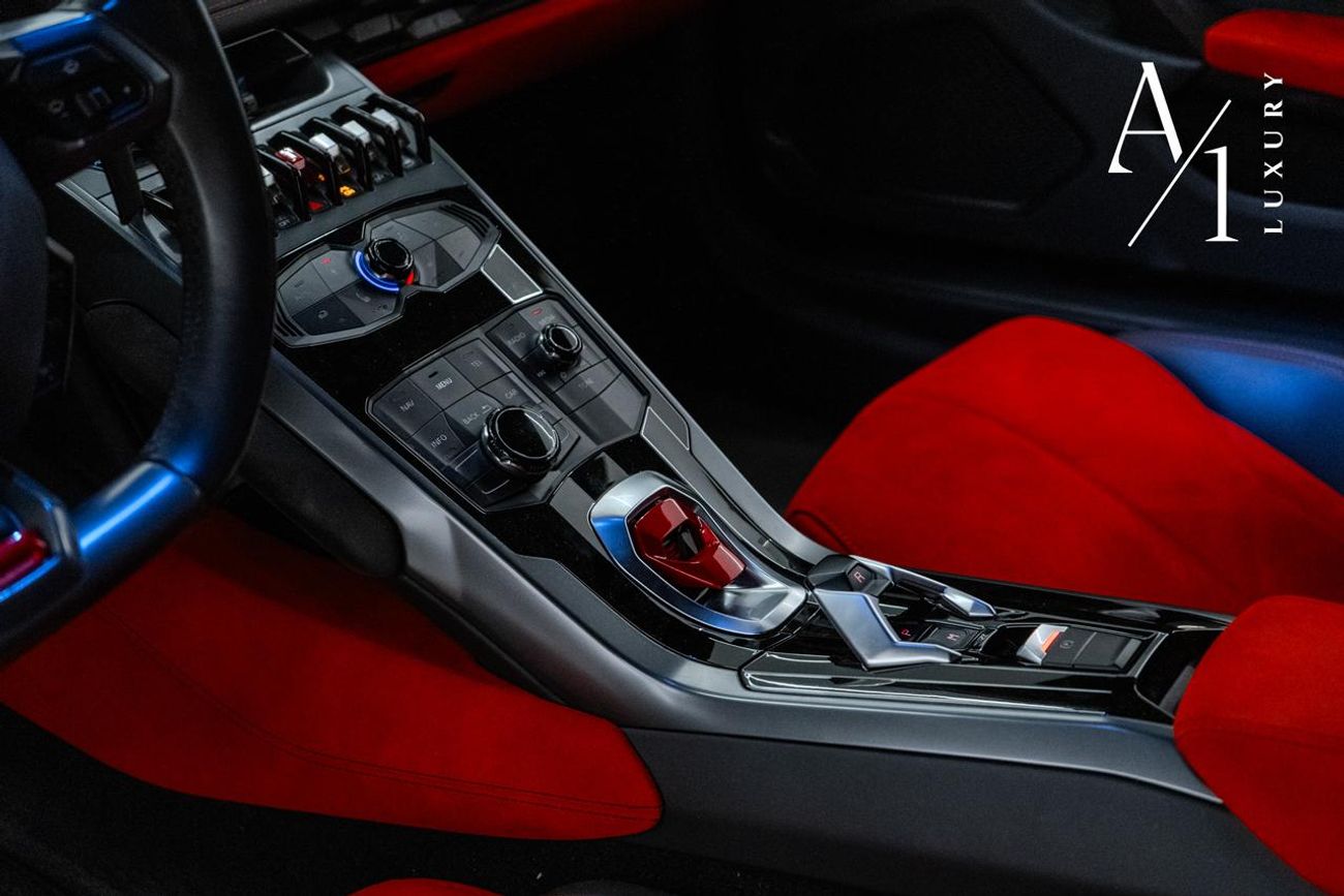 Lamborghini Huracan LP-580-2 2016 Lamborghini Huracan, Full Lamborghini Service History, Very Low Kms, GCC