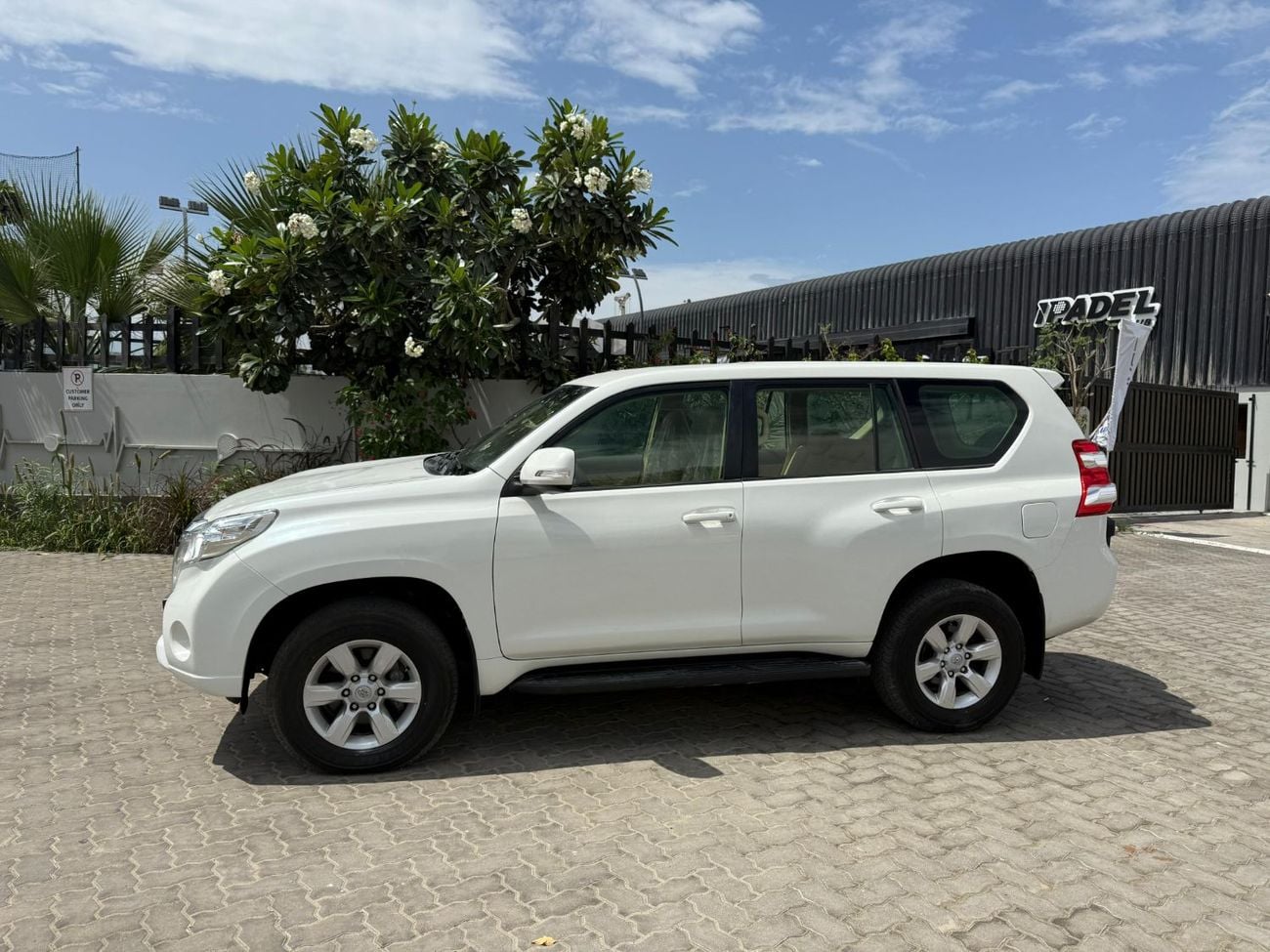 تويوتا برادو 201 PRADO TXL V6/ 4.0L  4x4 GCC SPEC 5 SEATS