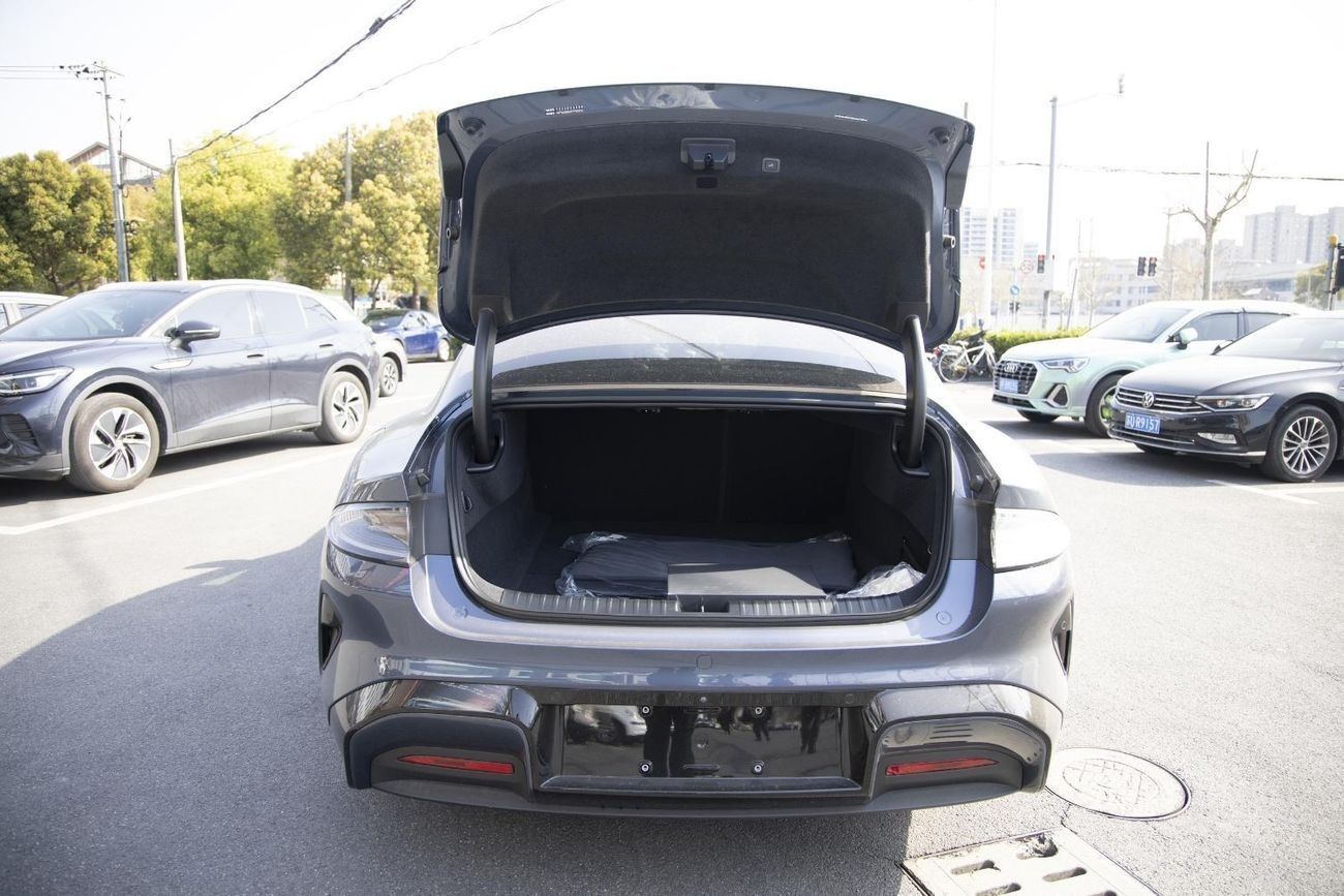 شاومى SU7 Brand New || 0 KM || Multi color and option available