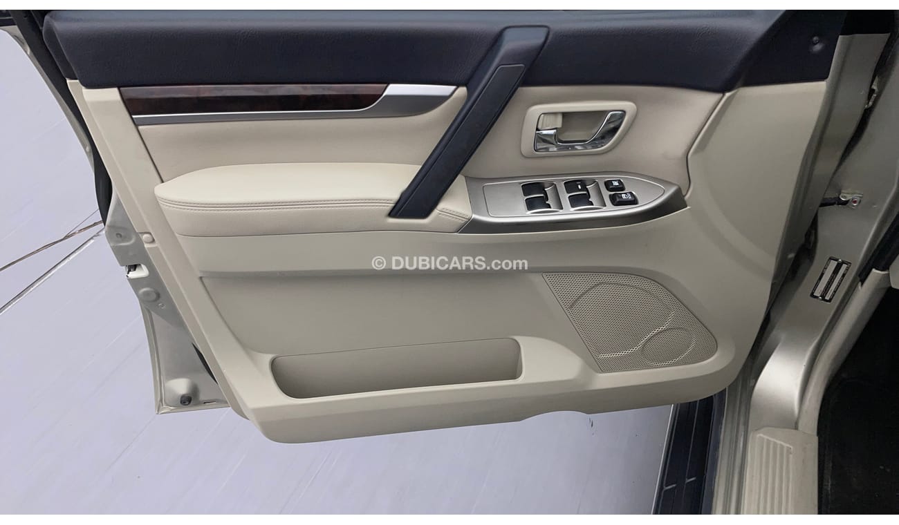 ميتسوبيشي باجيرو GLS HIGHLINE 3.8 | بدون دفعة مقدمة | اختبار قيادة مجاني للمنزل