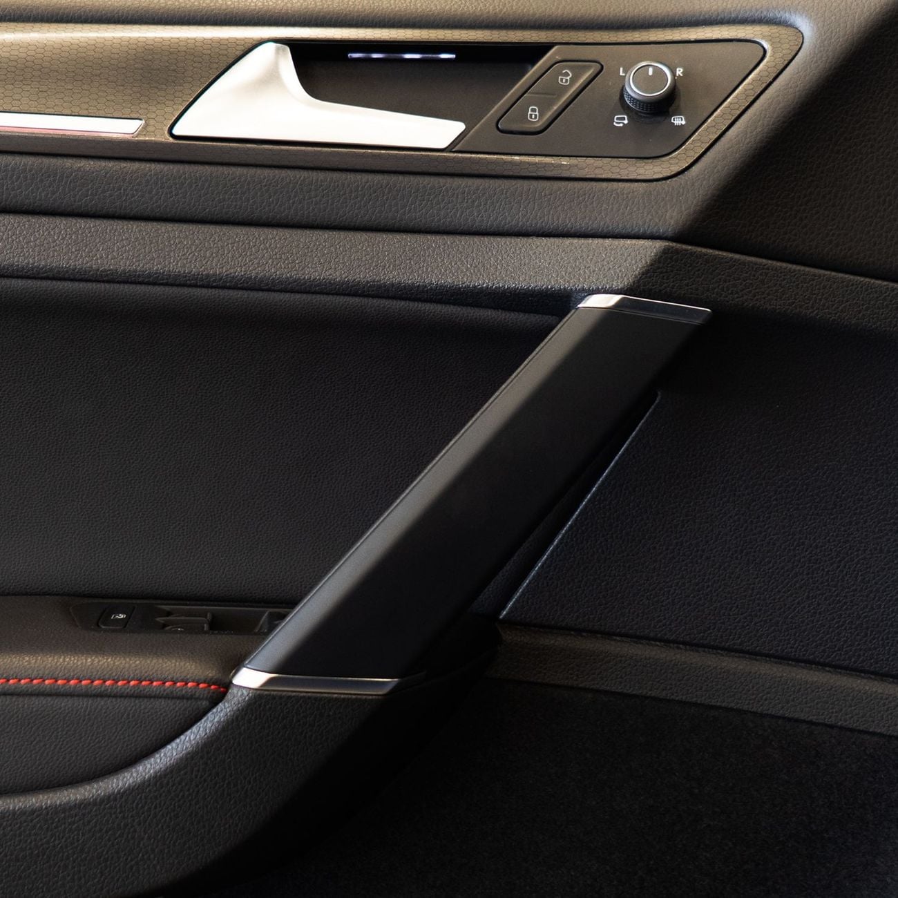 Volkswagen Golf GTI AED 1,532 pm • 0% Downpayment • VW Golf GTI • 1 Year Warranty