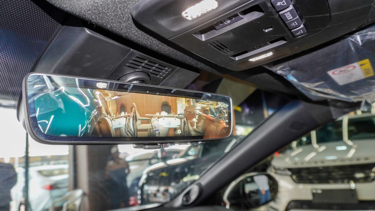 Toyota Camry Limited HEV 2.5 L Hybrid