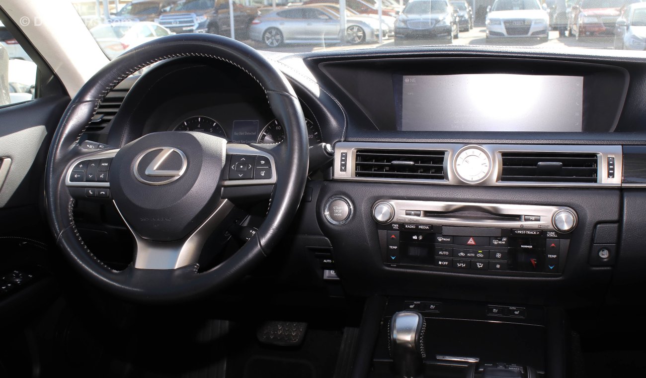 Used Lexus GS 200 T 2016 for sale in Dubai 295308