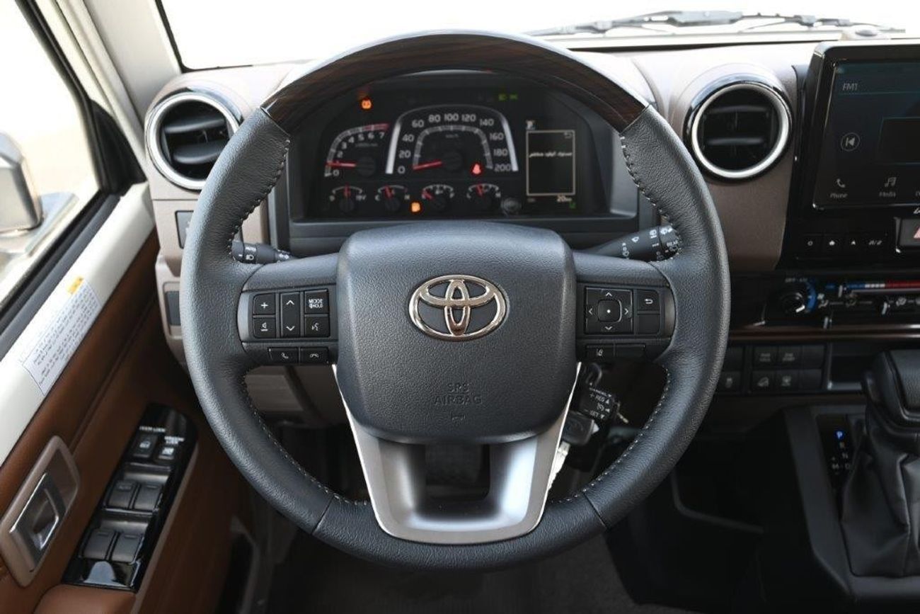 تويوتا لاند كروزر 70 2025 TOYOTA LAND CRUISER 76 HARDTOP LX-Z V6 4.0L 4WD 5-SEATER AT-40TH ANNIVERSARY