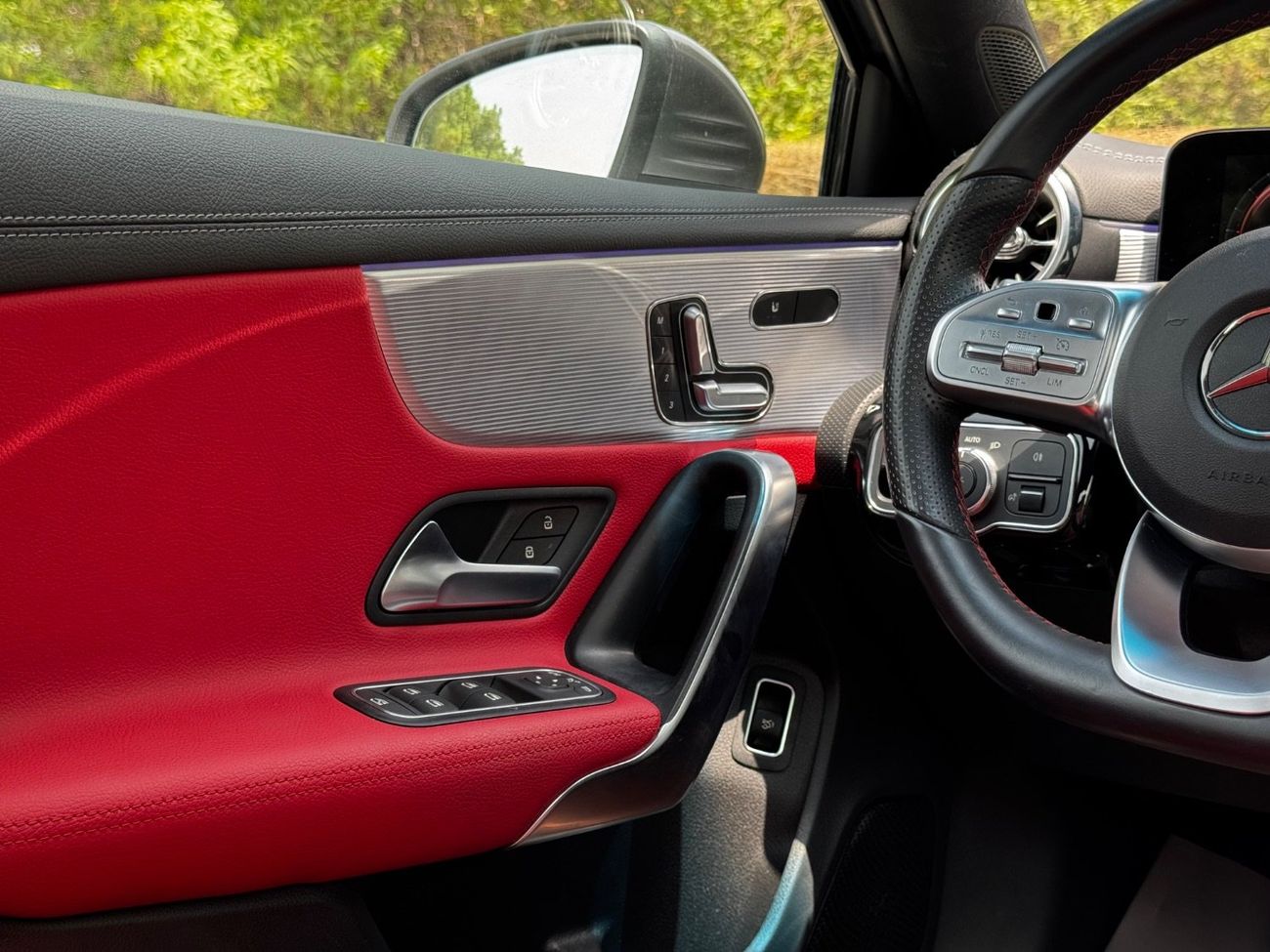 Mercedes-Benz A 200 Premium 2.0L