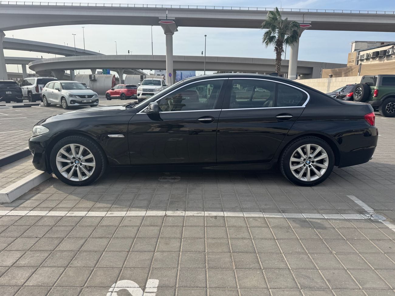 BMW 530i