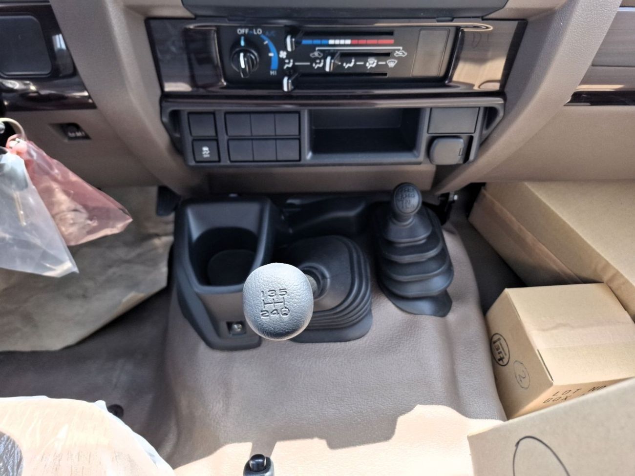 Toyota Land Cruiser Pick Up 2.8L Pickup MT Diesel (Export Only)