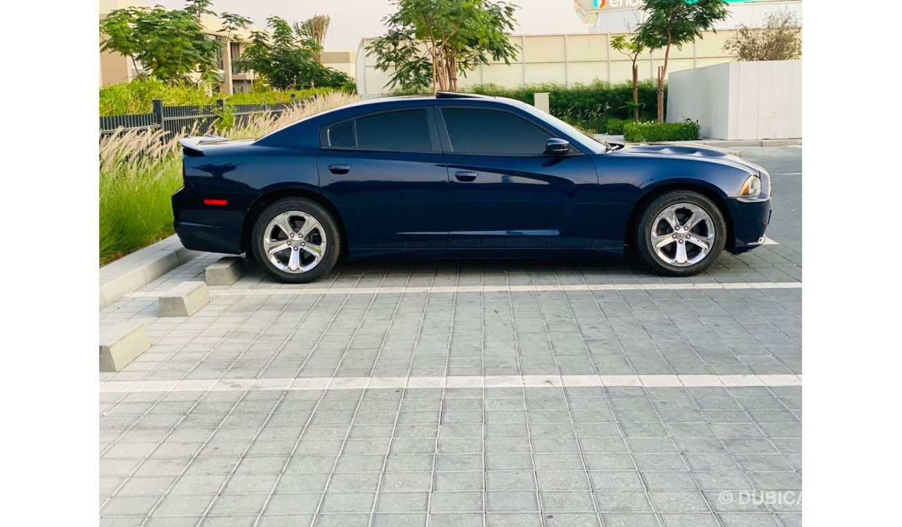 دودج تشارجر SXT 2014 || GCC || Top of the Line || Immaculate Condition