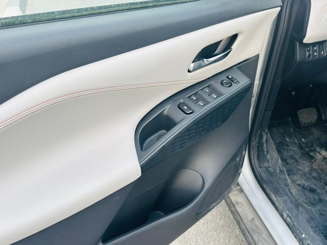 نيسان ماغنيت 1.0L, KEYLESS ENTRY,360 CAMERA, ALLOY WHEELS,MODEL 2025