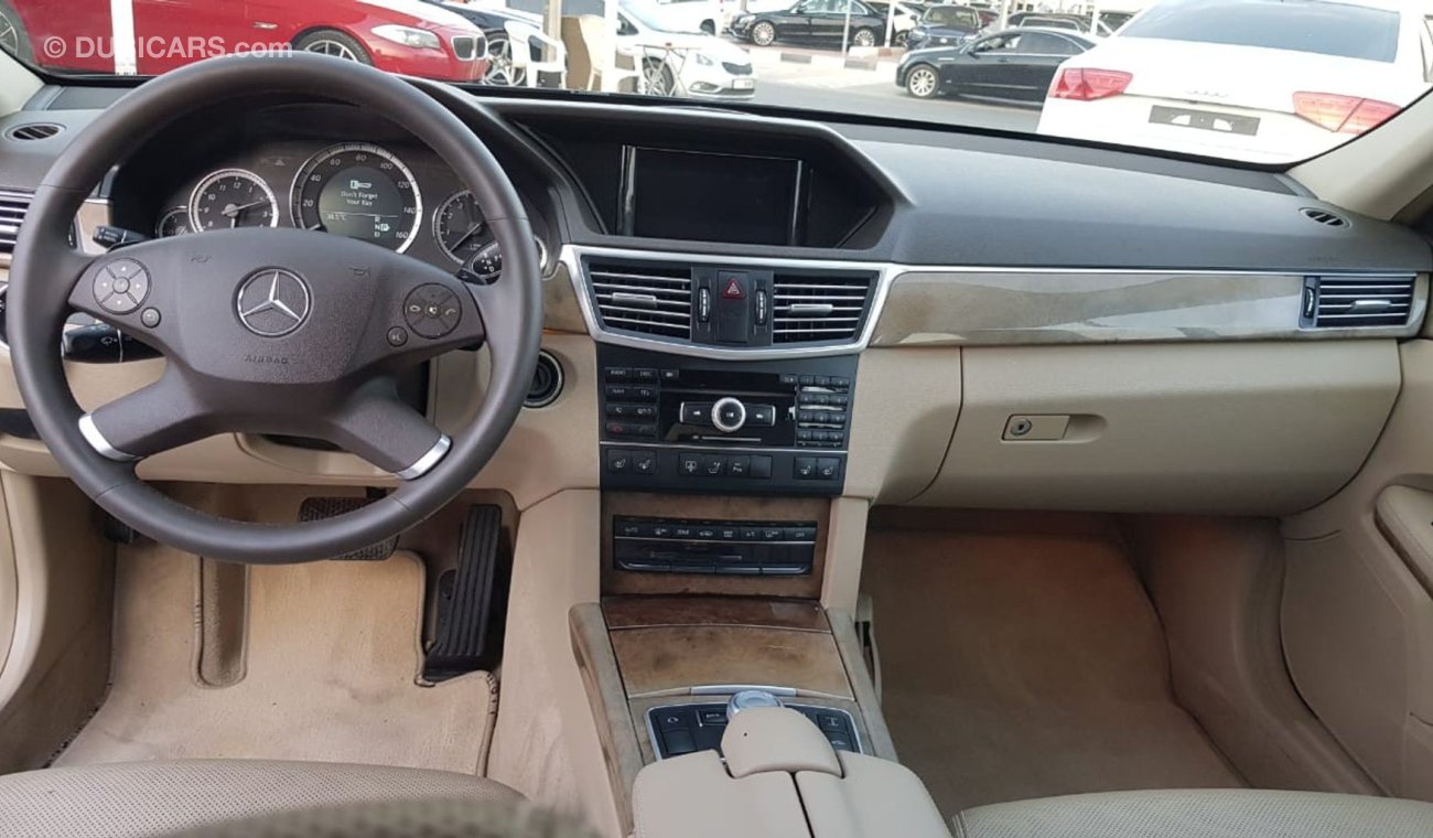 مرسيدس بنز E 63 AMG موديل 2011 وارد حاله نظيفه جدا فل مواصفات كراسي جلد ومثبت سرعه وتحكم كهربي كامل ونظام صوت ممتاز وكام