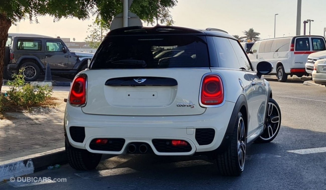 Mini Cooper S JCW Full Option 2016 Full Service History GCC