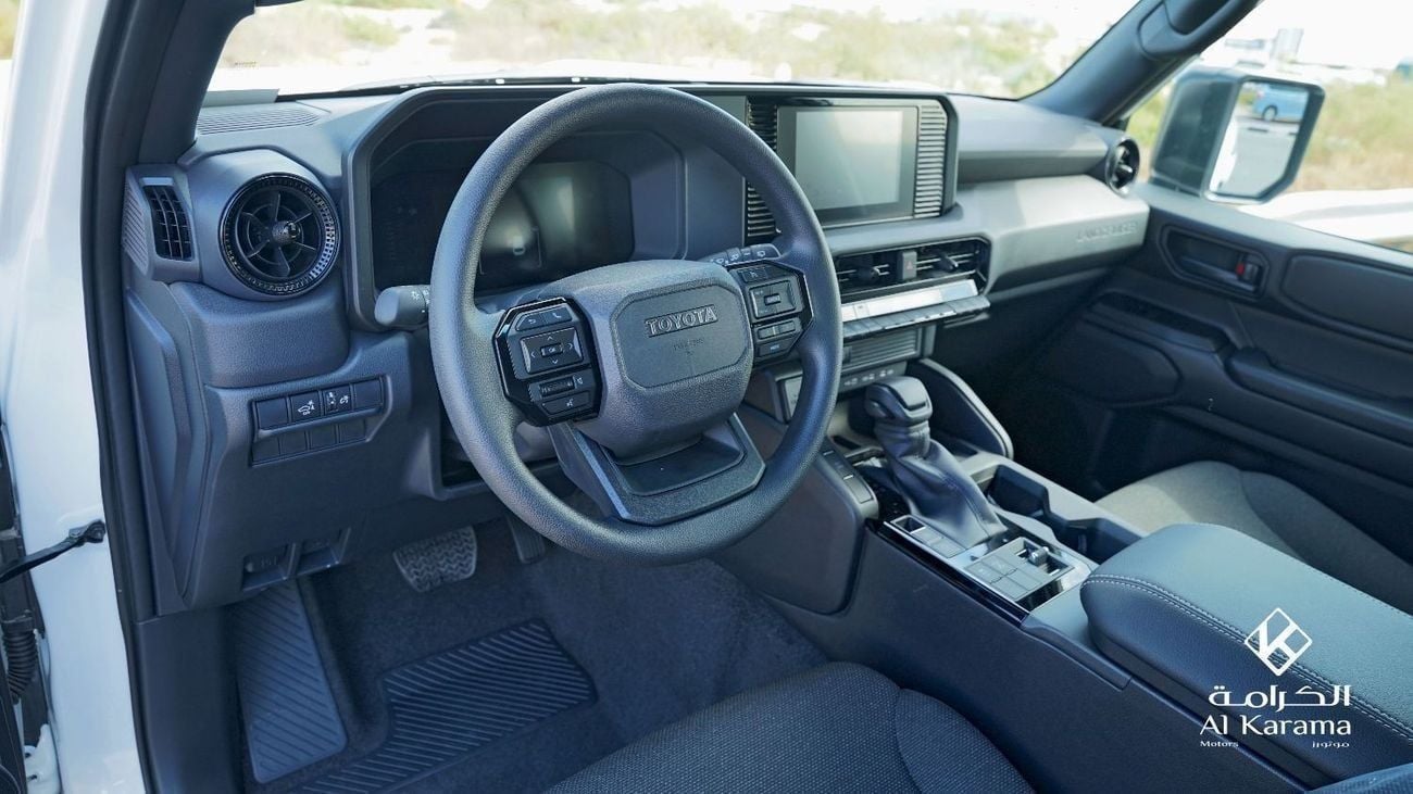 تويوتا برادو URBAN 2.8L | GCC Specs | Diff Lock | Rear Camera | 7 Seats | Zero KM