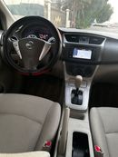 Nissan Tiida SV