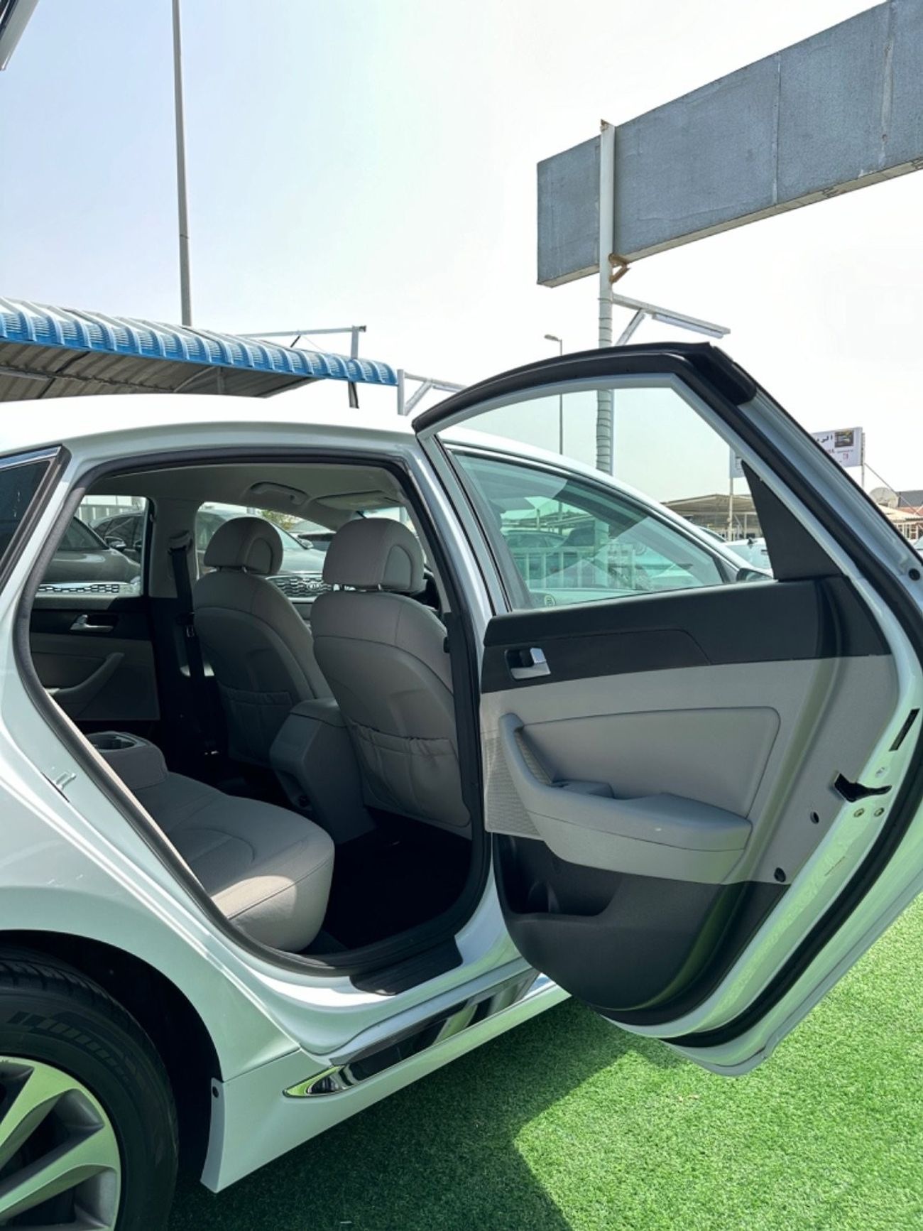 Hyundai Sonata Hyundai Sonata 2015 2.4 in good condition in white light sport