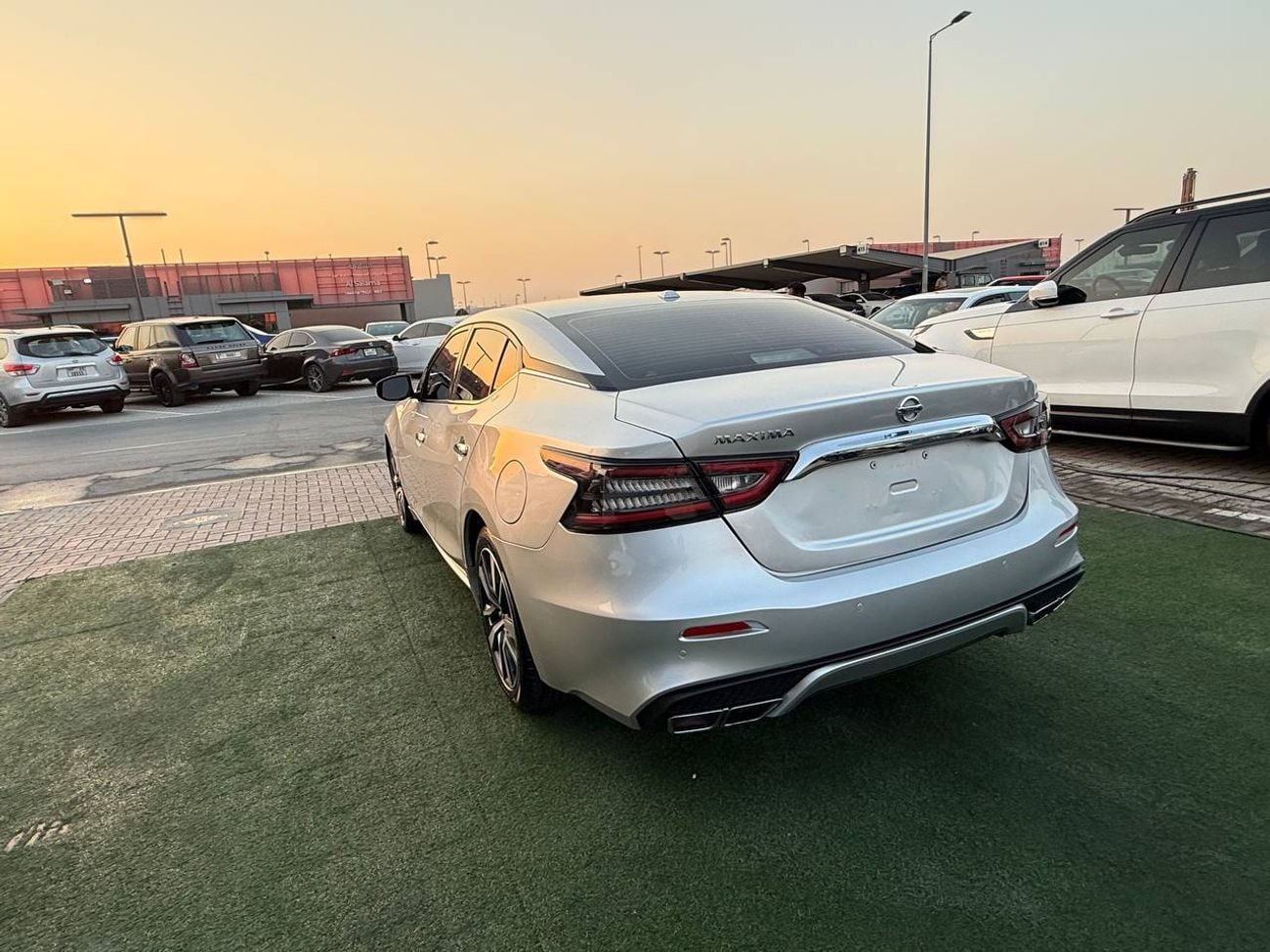Nissan Maxima PLATINUM first owner, clean use