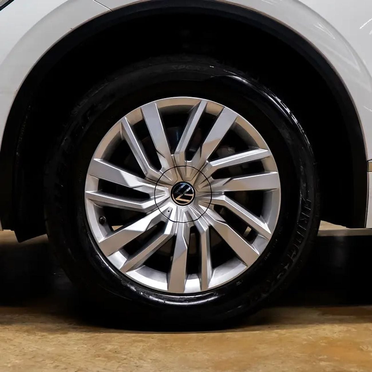 Volkswagen Touareg Atmosphere 3.0L AED 2,203 p.m • 0% Downpayment • Volkswagen Touareg • 1 Year Warranty
