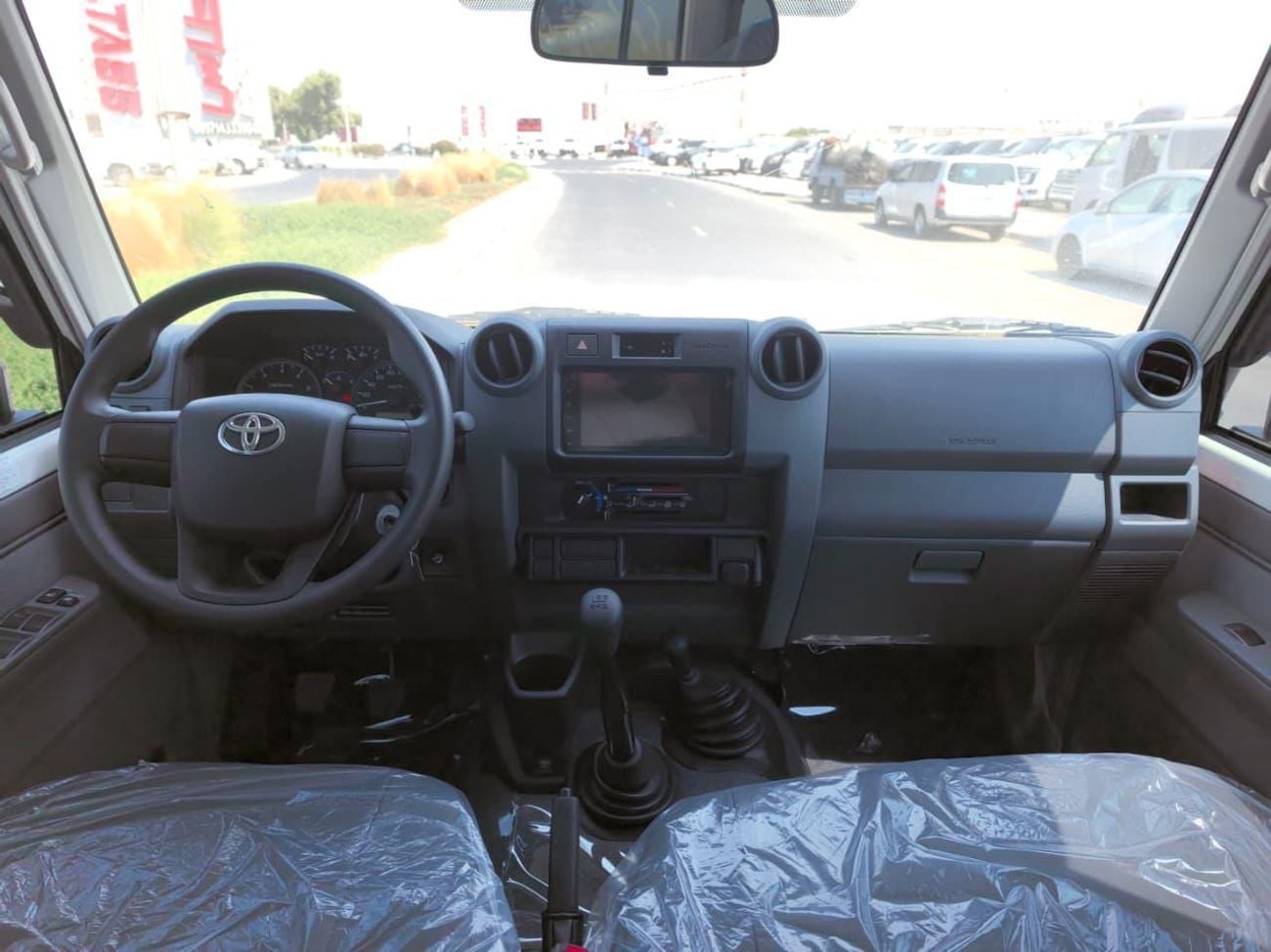تويوتا لاند كروزر 70 LX | 4.2L V6 DIESEL | DVD CAMERA | LEATHER SEATS | MY2026