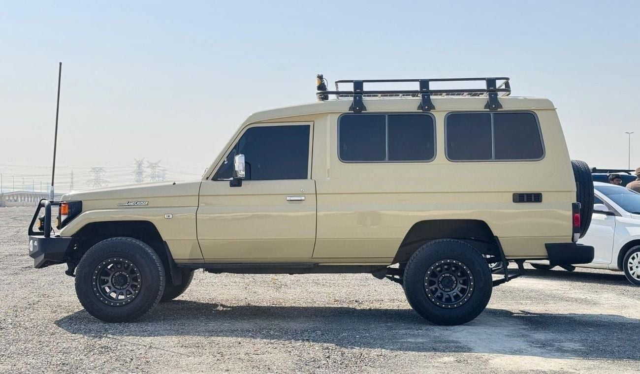 Toyota Land Cruiser 70 HARDTOP | RHD | 1997 | 4.2L DIESEL ENGINE | 12 SEATERS | (MT) | AIR SNORKEL | ROOF RACK