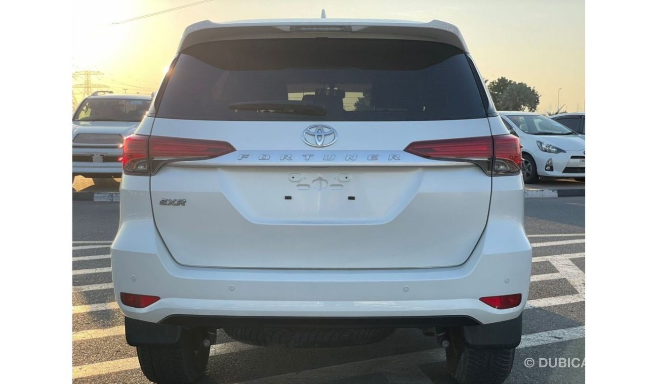 تويوتا فورتونر 2021 Toyota Fortuner EXR 2.7L V4 GCC 4x4