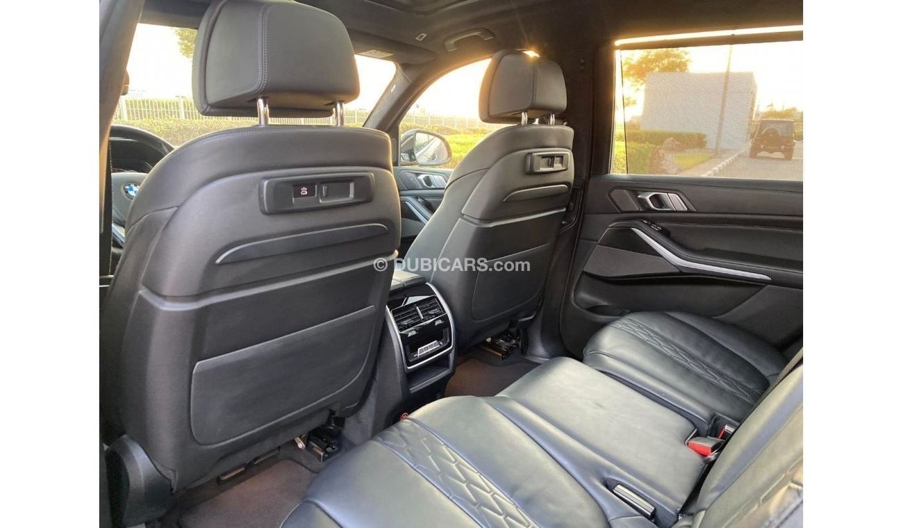 BMW X7 40i Pure Excellence GCC SPEC NEAT AND S`CLEAN