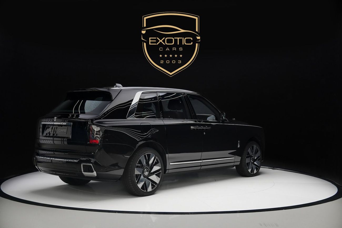 Rolls-Royce Cullinan Rolls Royce Cullinan Silver Badge