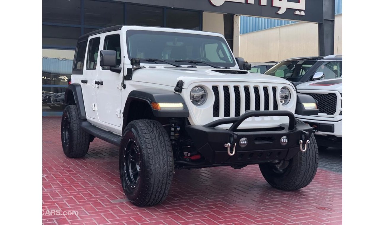 Jeep Wrangler JL UNLIMITED PLUS AGENCY LIFTED 2018 GCC UNDER WARRANTY IN MINT CONDITION