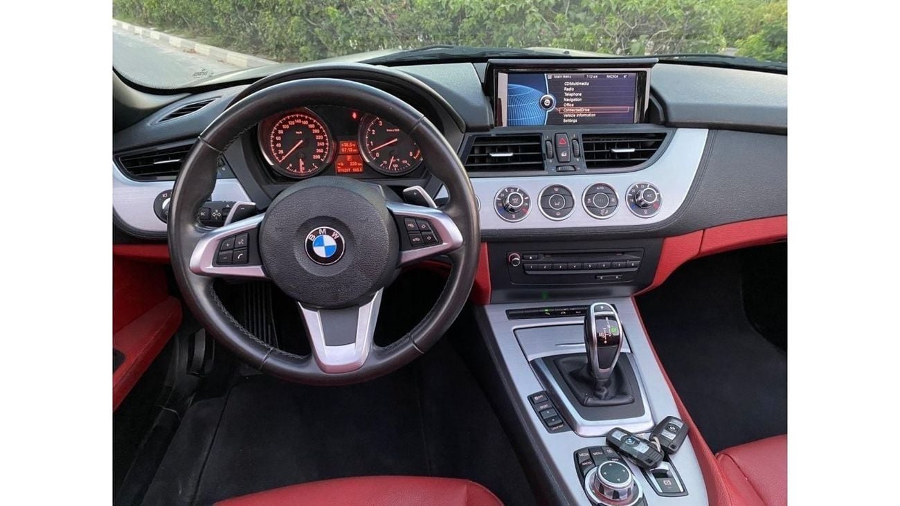 BMW Z4 AUGUST DEAL - LOW MILEAGE - GCC SPECS
