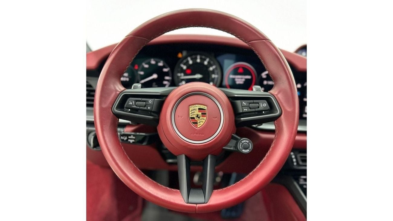 بورش 911 2023 Porsche 911/992 Carrera, Aug 2025 Porsche Warranty, Full Porsche Service History, Low Kms, GCC