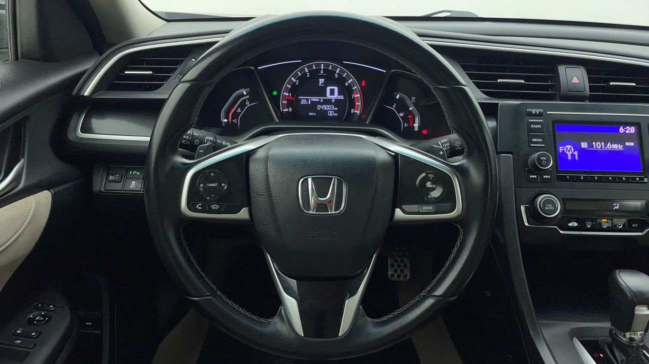 هوندا سيفيك LX SPORT 1.6 | بدون دفعة مقدمة | اختبار القيادة في المنزل