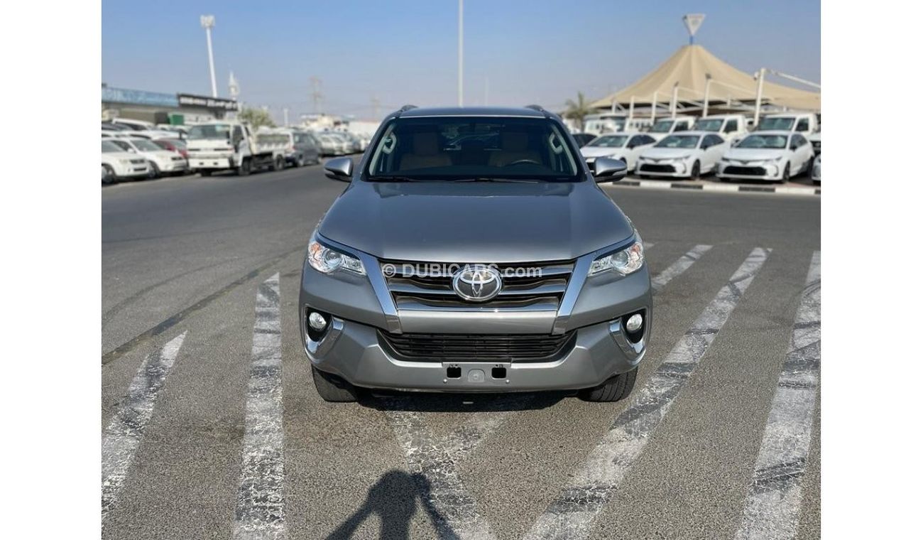 Toyota Fortuner *Offer*2017 TOYOTA FORTUNER 7 SEATER / EXPORT ONLY