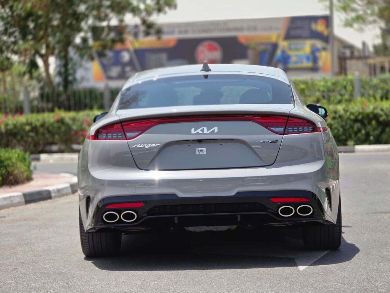 كيا ستينجر Std 2.0L Sportback V4 fully loaded GCC UNDER WARRANTY AND SERVICE CONTACT