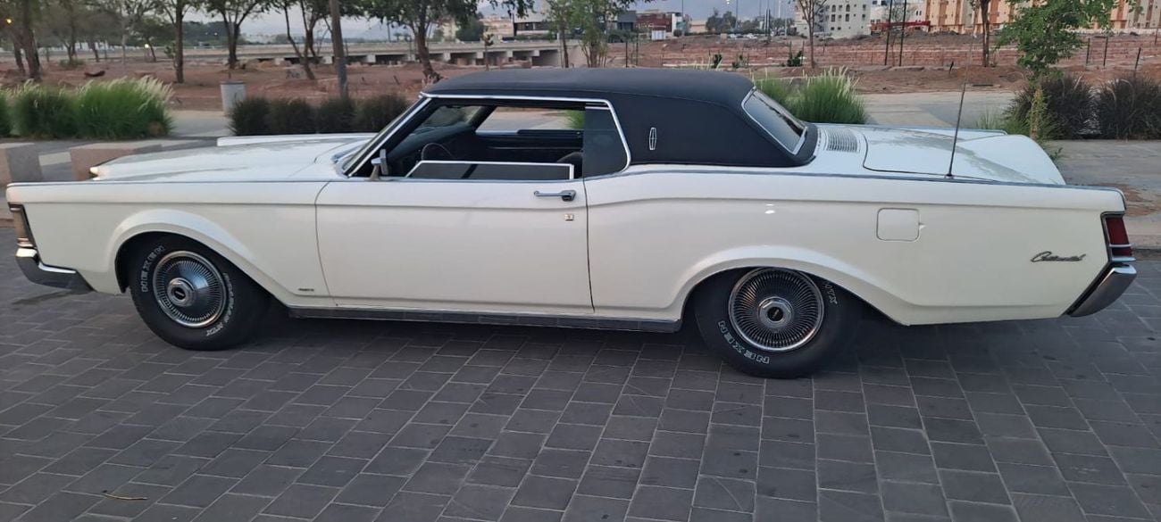 Lincoln Continental 