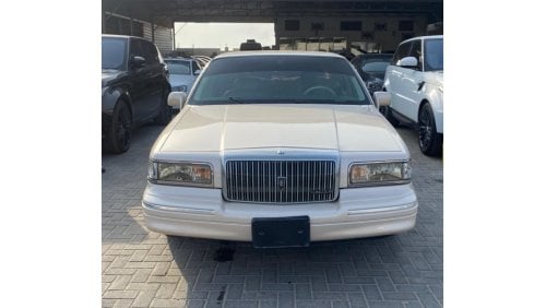 Lincoln Town Car Model 1996, Gulf, 8 cylinders, automatic transmission, odometer 160000