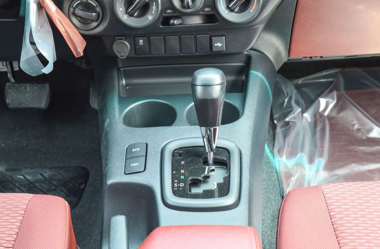 Toyota Hilux TOYOTA HILUX DLX 2.7L 4WD DC 4DOOR PICKUP 2025 - WHITE