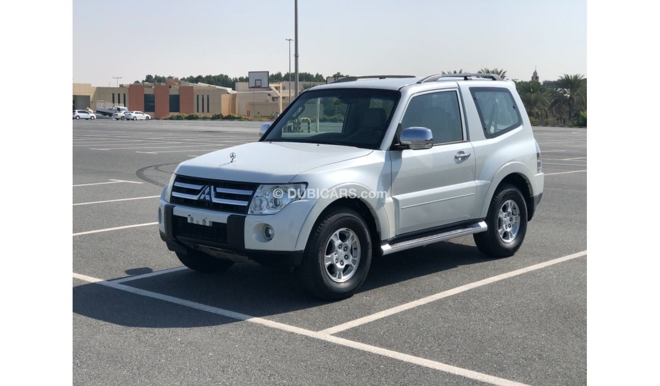 ميتسوبيشي باجيرو موديل 2008 خليجي فل مواصفات كراسي جلد ومثبت سرعه وتحكم كهربي كامل ونظام صوت ممتاز وكاميرا خلفيه