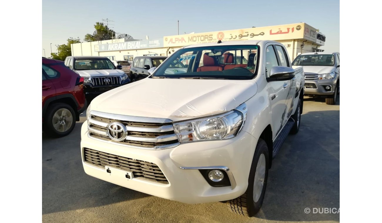 Toyota Hilux 4X4 Diesel SR5 Full Option Automatic (White/Red)