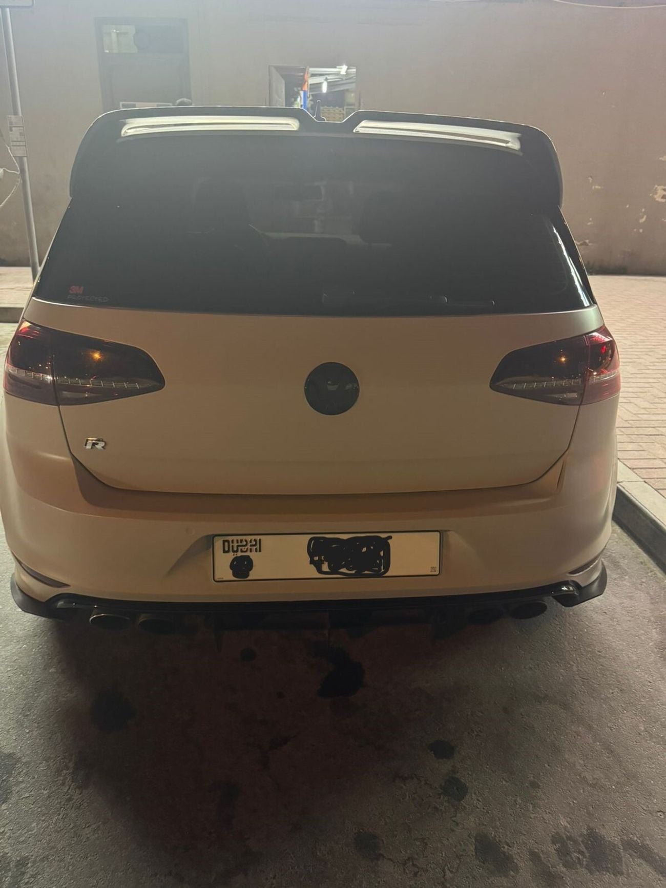 Volkswagen Golf R Sport 2.0L (290 HP)