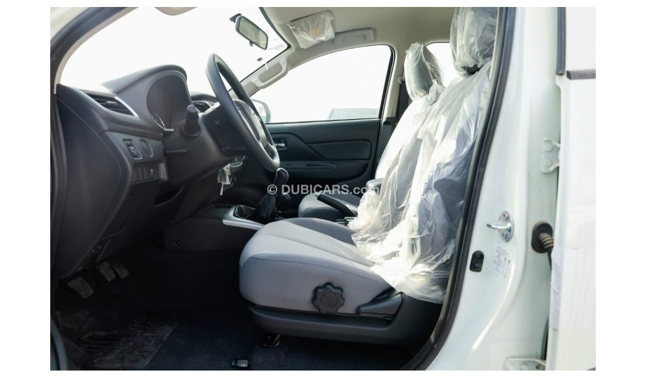 Mitsubishi L200 Mitsubishi L200 petrol 2023 basic option Manual