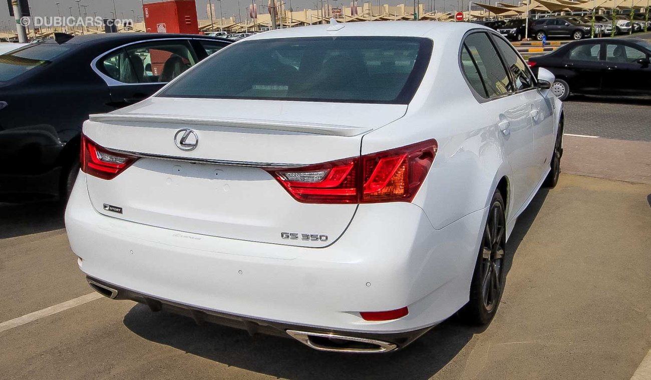 لكزس GS 350 FSport