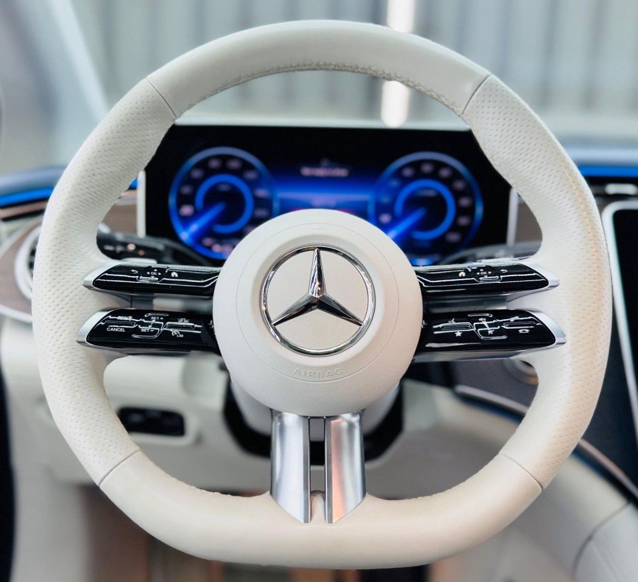 Mercedes Benz EQE 350+ STD Mercedes EQE 350+ | Edition one | GCC | Low Mileage | Gargash Warranty & Service 2027